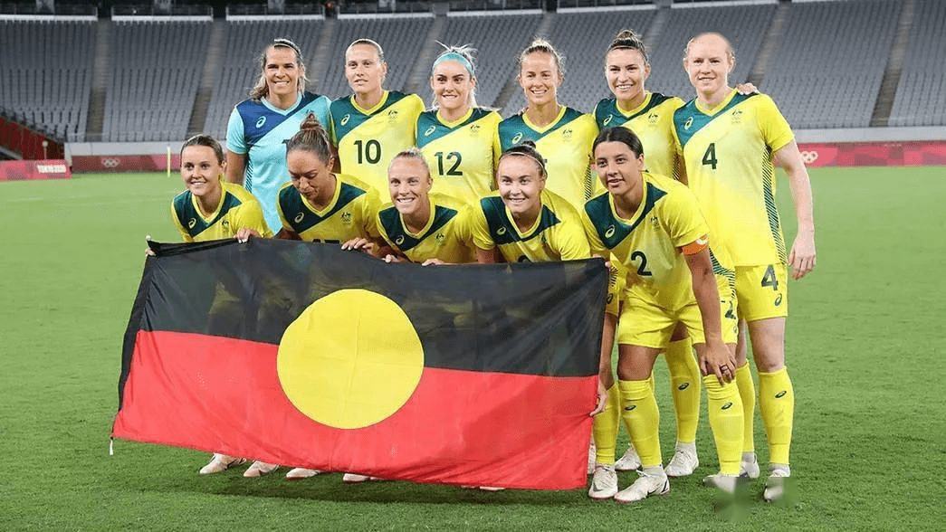 澳大利亚女足队员展现出色技巧，逆转战胜对手的简单介绍