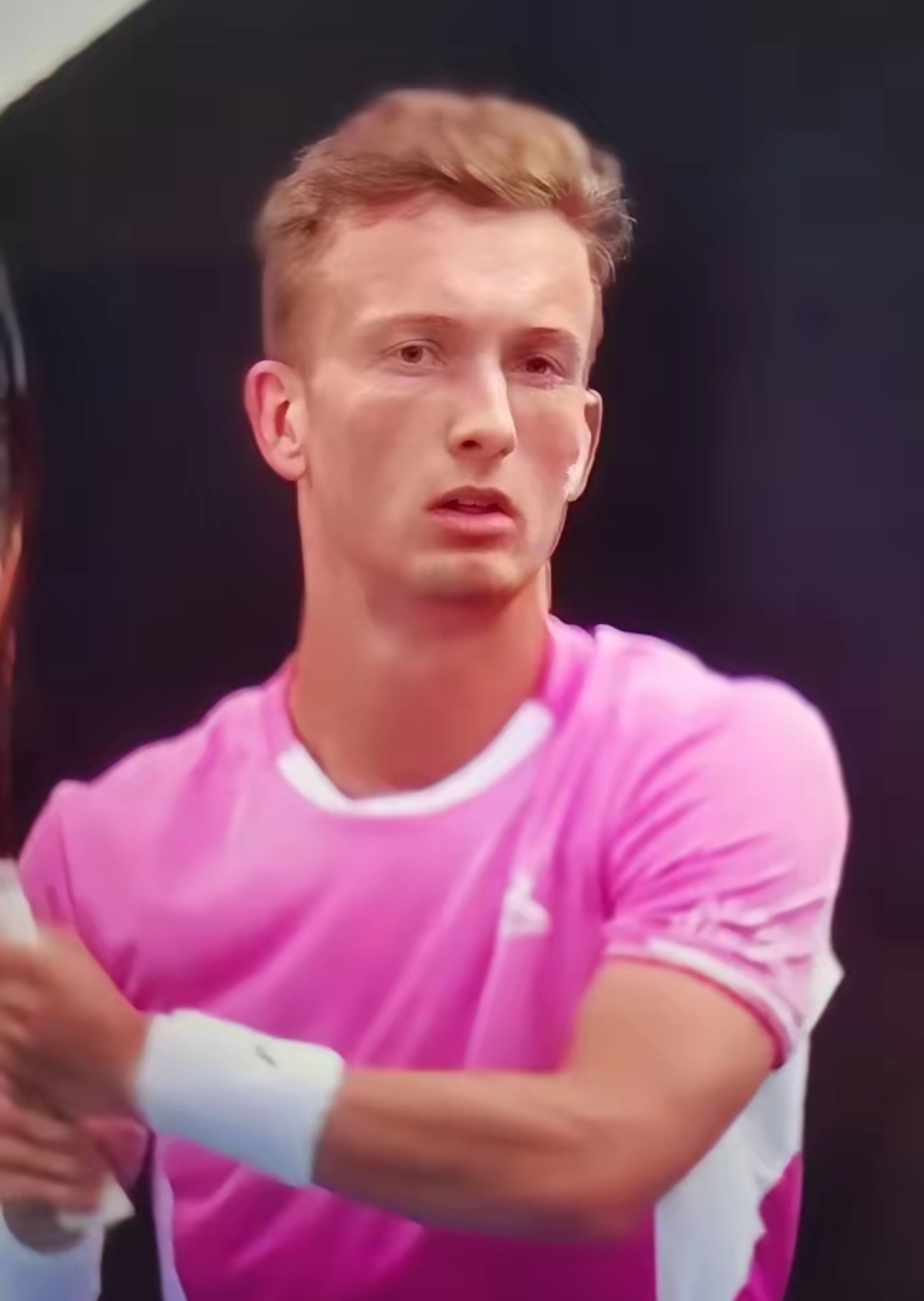 关于费德勒赛事官方发布赛况扑朔迷离新规，雄鹿争议不断！的信息